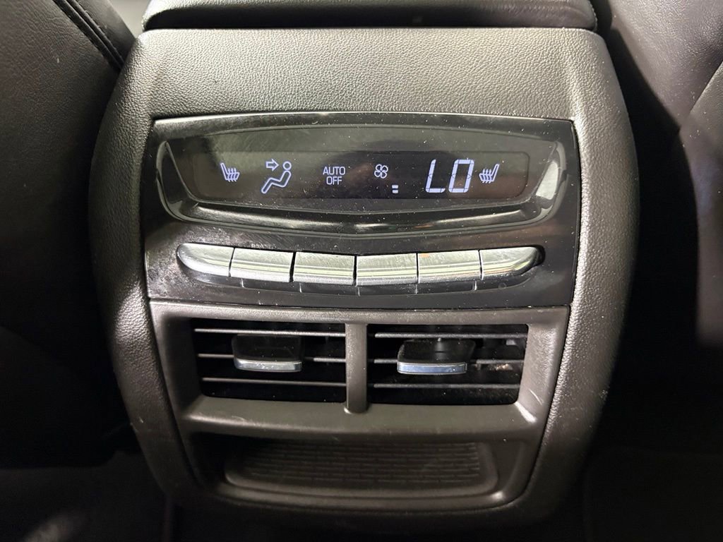 Used 2019 Cadillac XT5 Premium Luxury FWD image 39