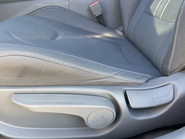 Used 2025 Hyundai Elantra Sport FWD image 24