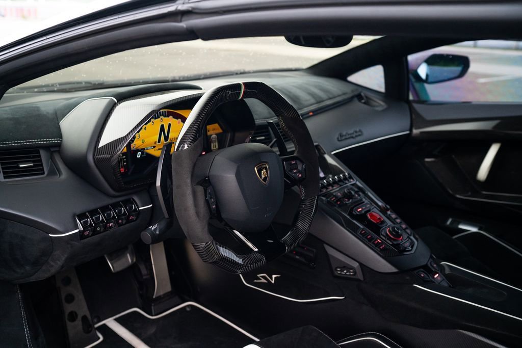 Used 2017 Lamborghini Aventador LP 750-4 Superveloce AWD/4WD image 12