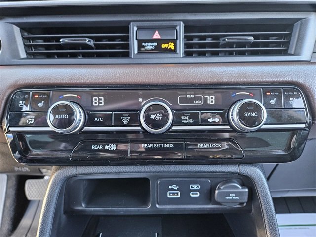 Used 2025 Honda Pilot Elite image 23