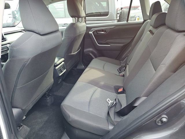 Used 2025 Toyota RAV4 XLE image 15