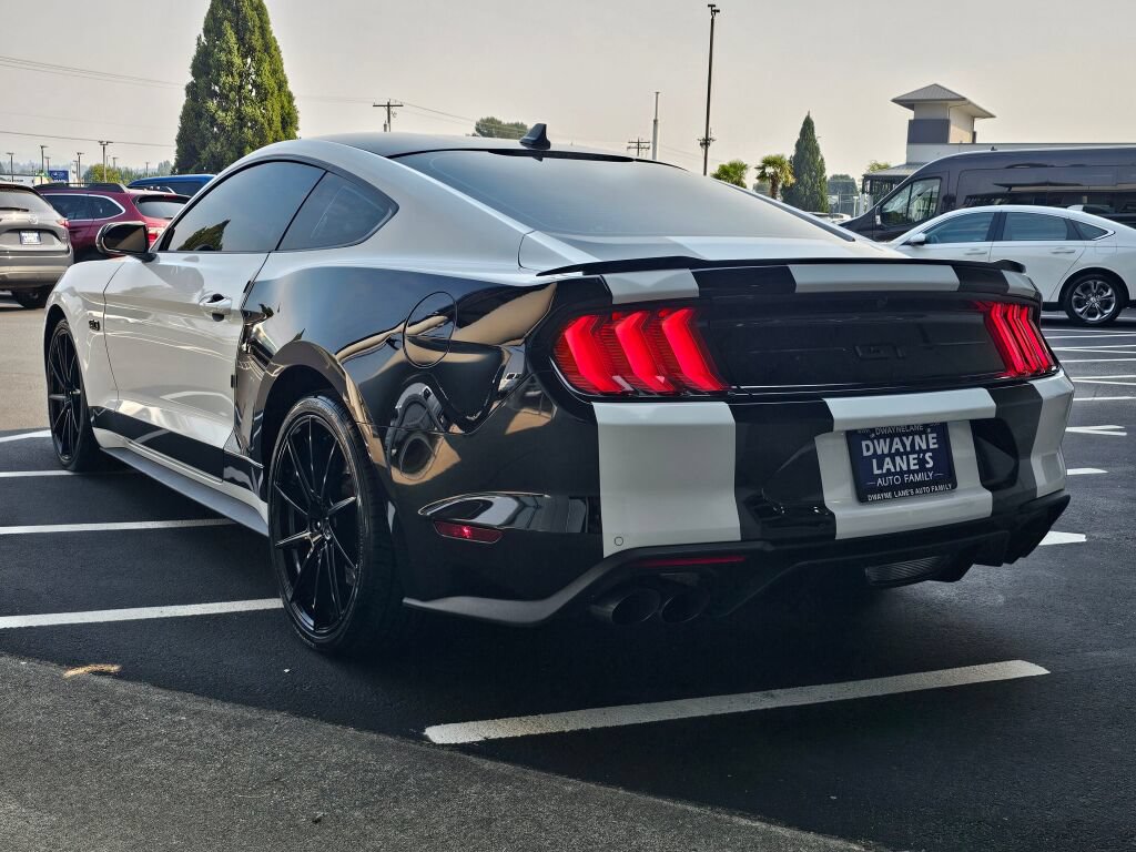 Used 2022 Ford Mustang GT Premium w/ Equipment Group 401A RWD image 3