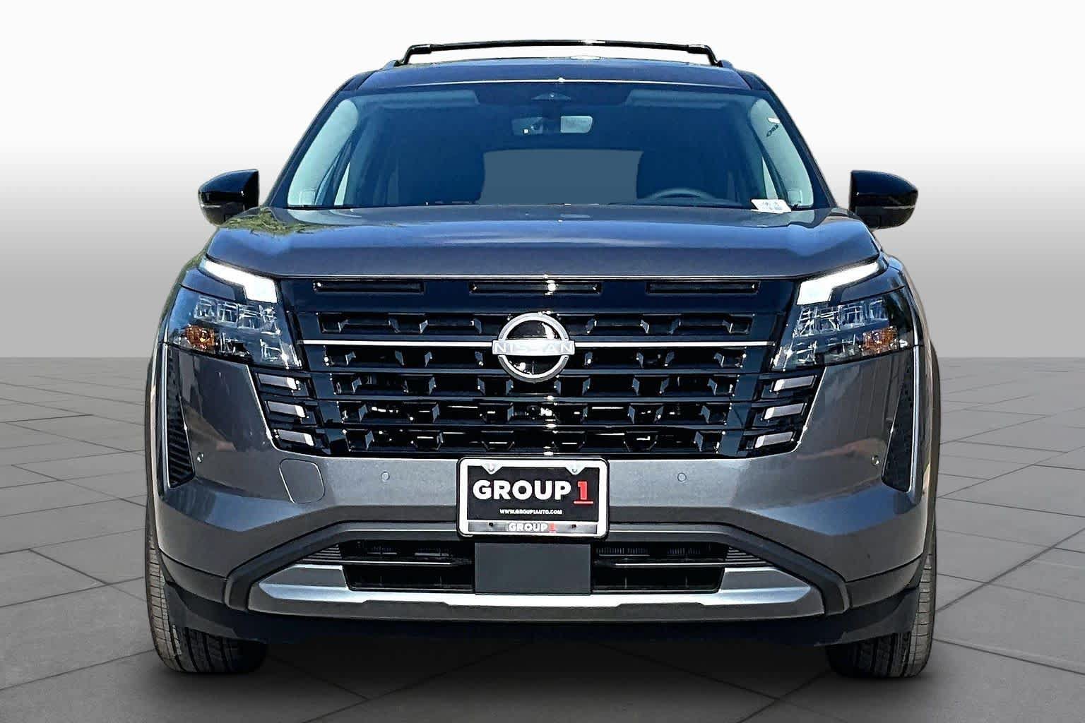 New 2026 Nissan Pathfinder SL FWD image 3