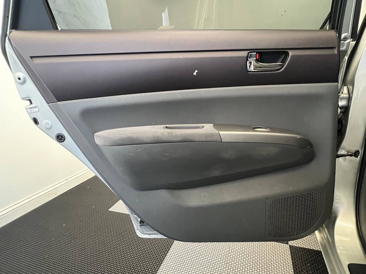 Used 2005 Toyota Prius image 9