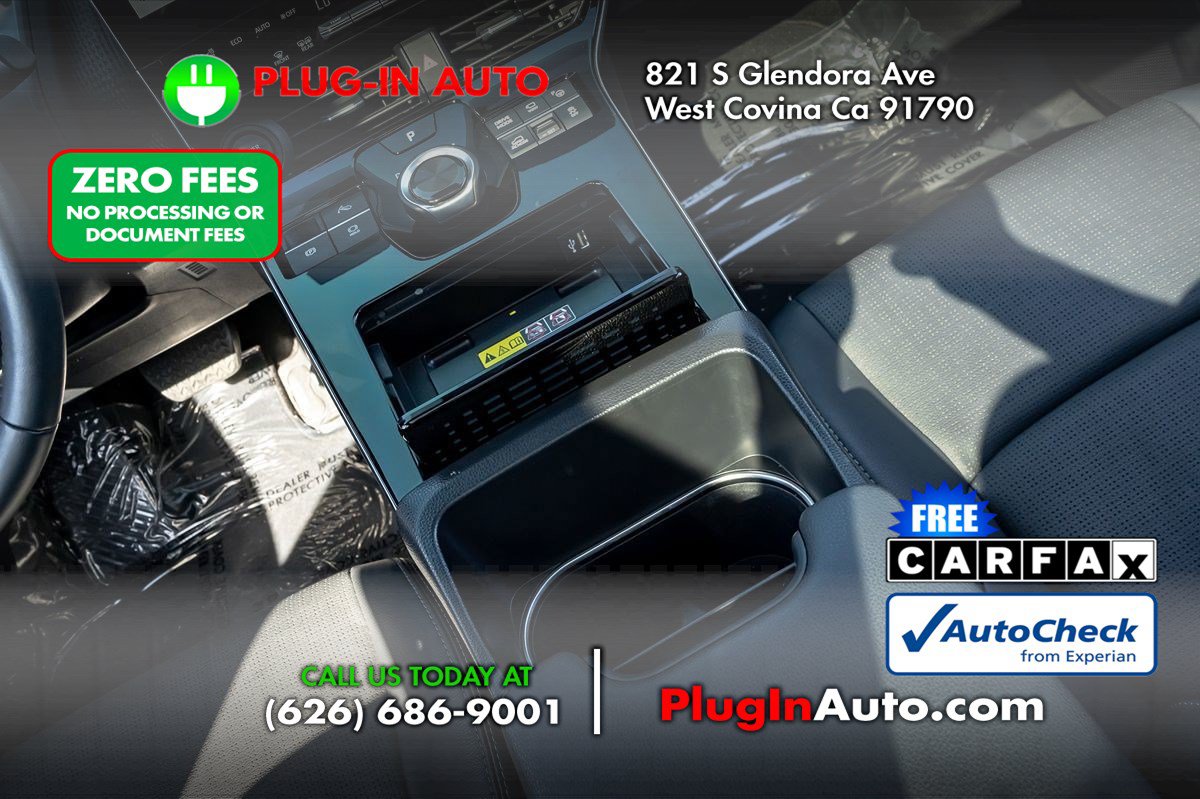 Used 2023 Subaru Solterra AWD image 21