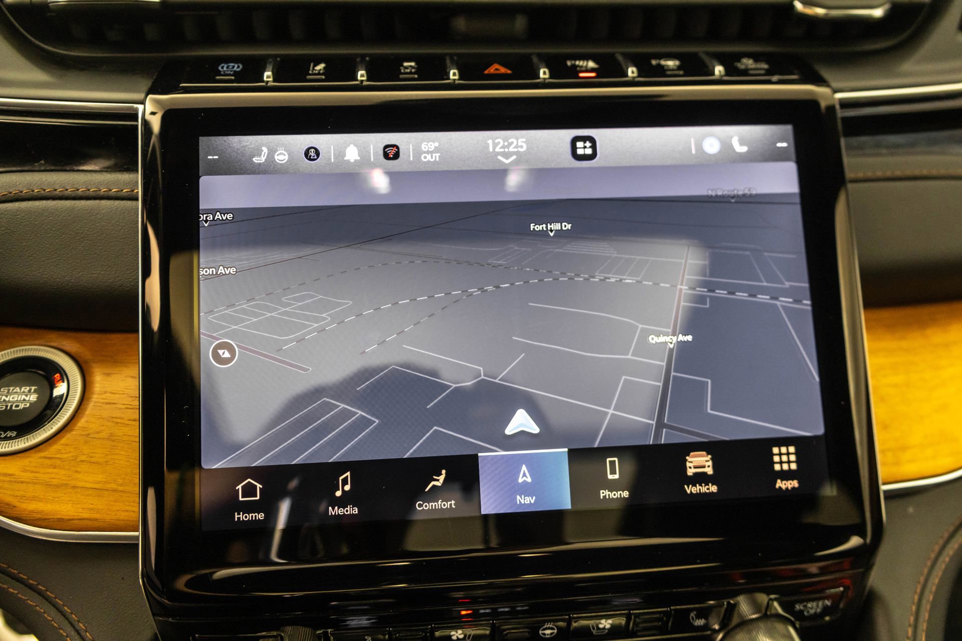 Used 2022 Jeep Grand Cherokee Summit AWD/4WD image 27