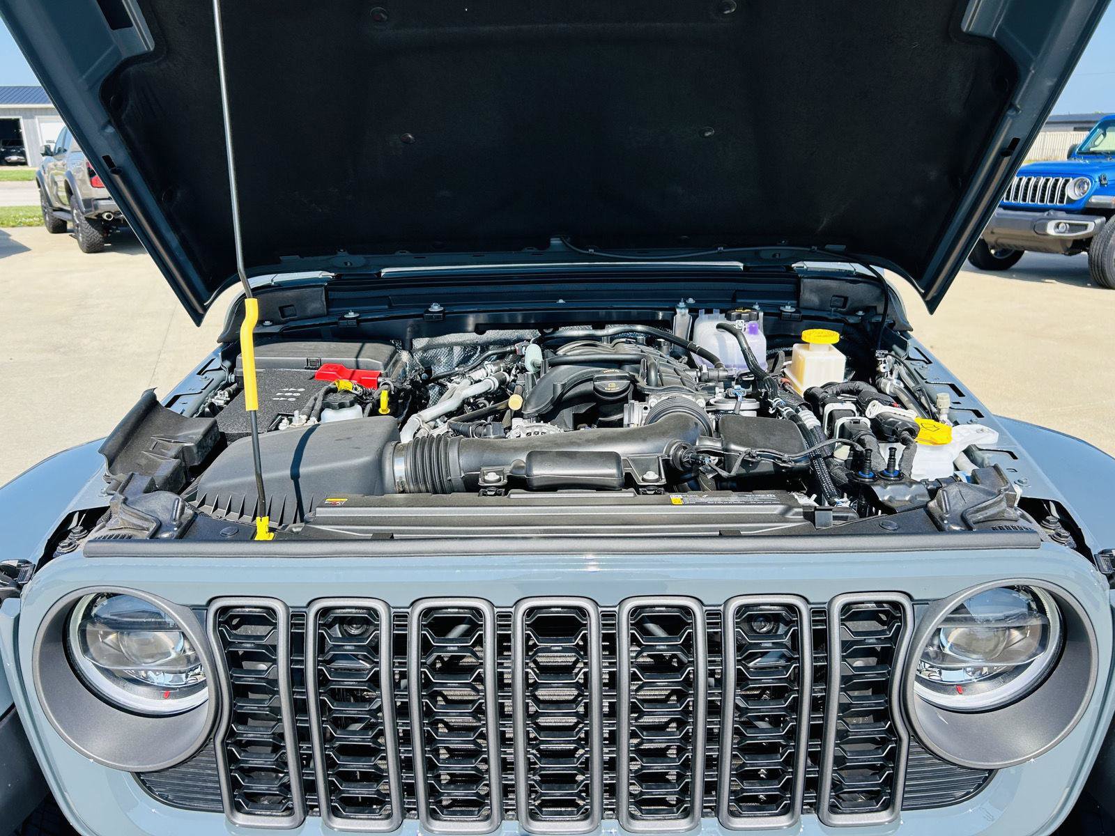 New 2026 Jeep Gladiator Sport AWD/4WD image 40