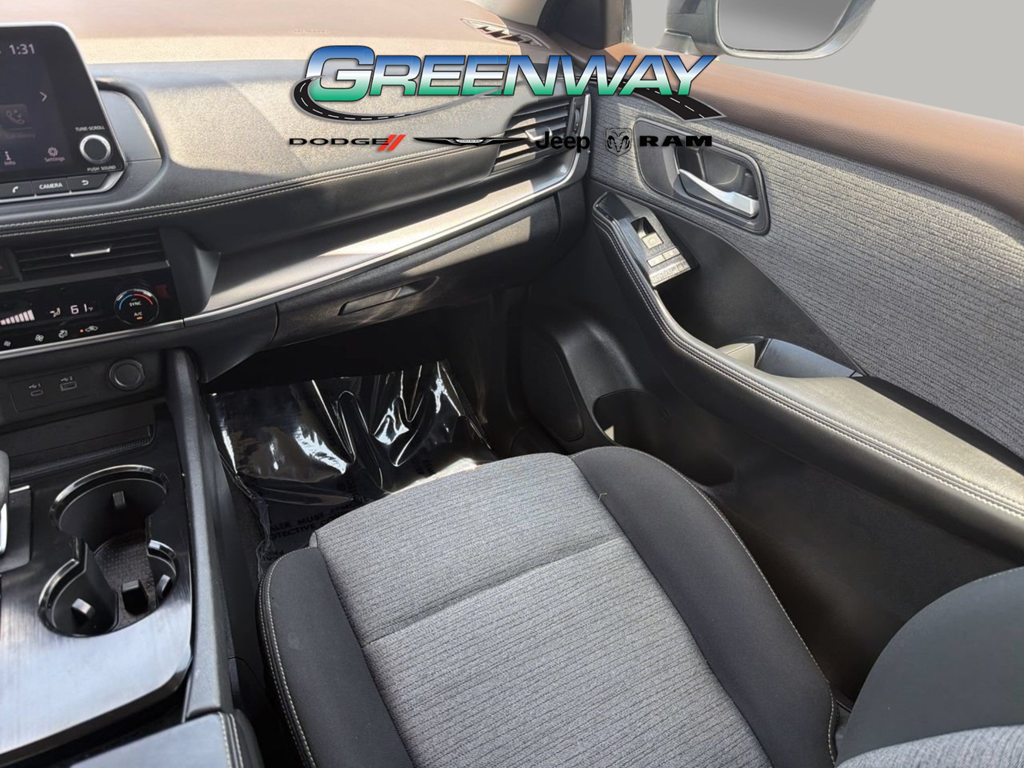 Used 2023 Nissan Rogue SV FWD image 15