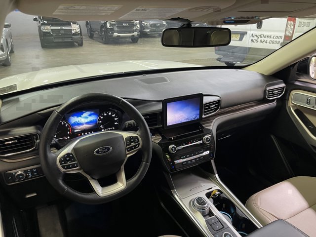 Certified 2021 Ford Explorer Limited w/ Equipment Group 301A image 11