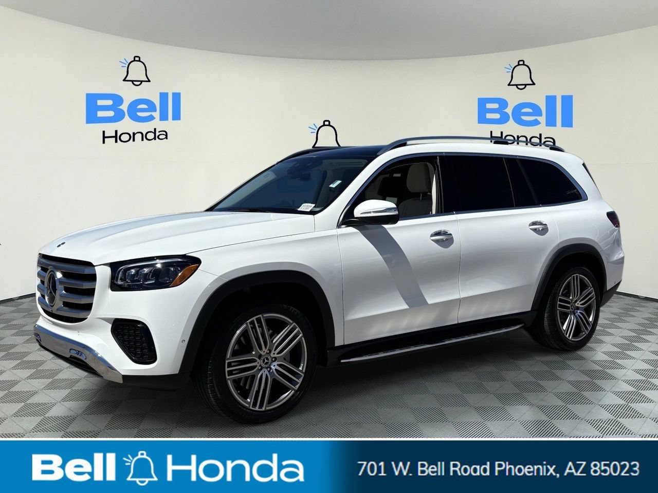 Used 2024 Mercedes-Benz GLS 450 4MATIC image 1