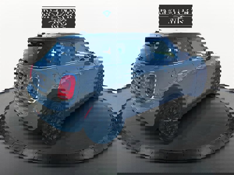 Used 2019 MINI Cooper 4-Door Hardtop w/ Signature Upholstery Package image 33