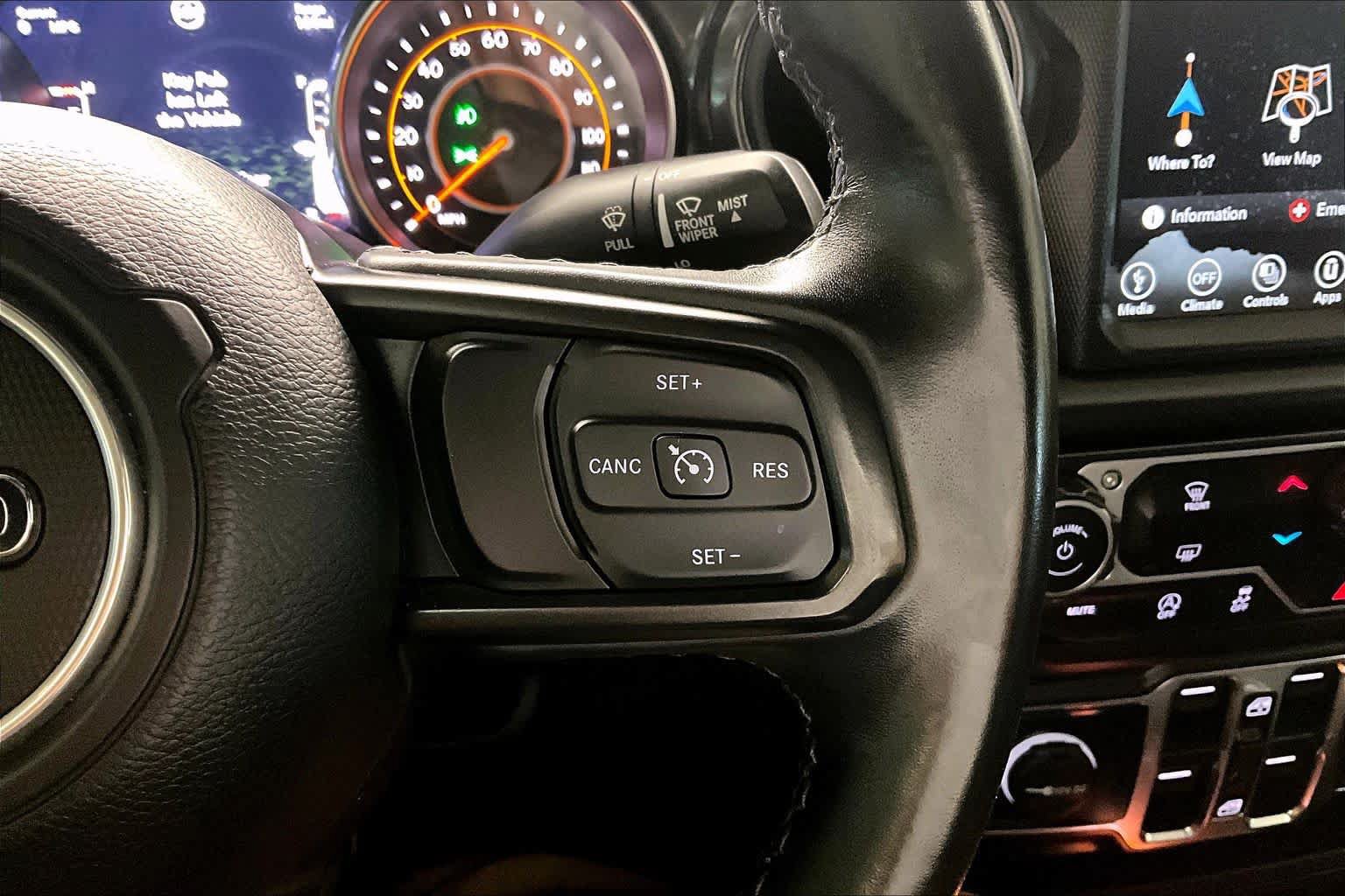 Used 2022 Jeep Gladiator Sport AWD/4WD image 24