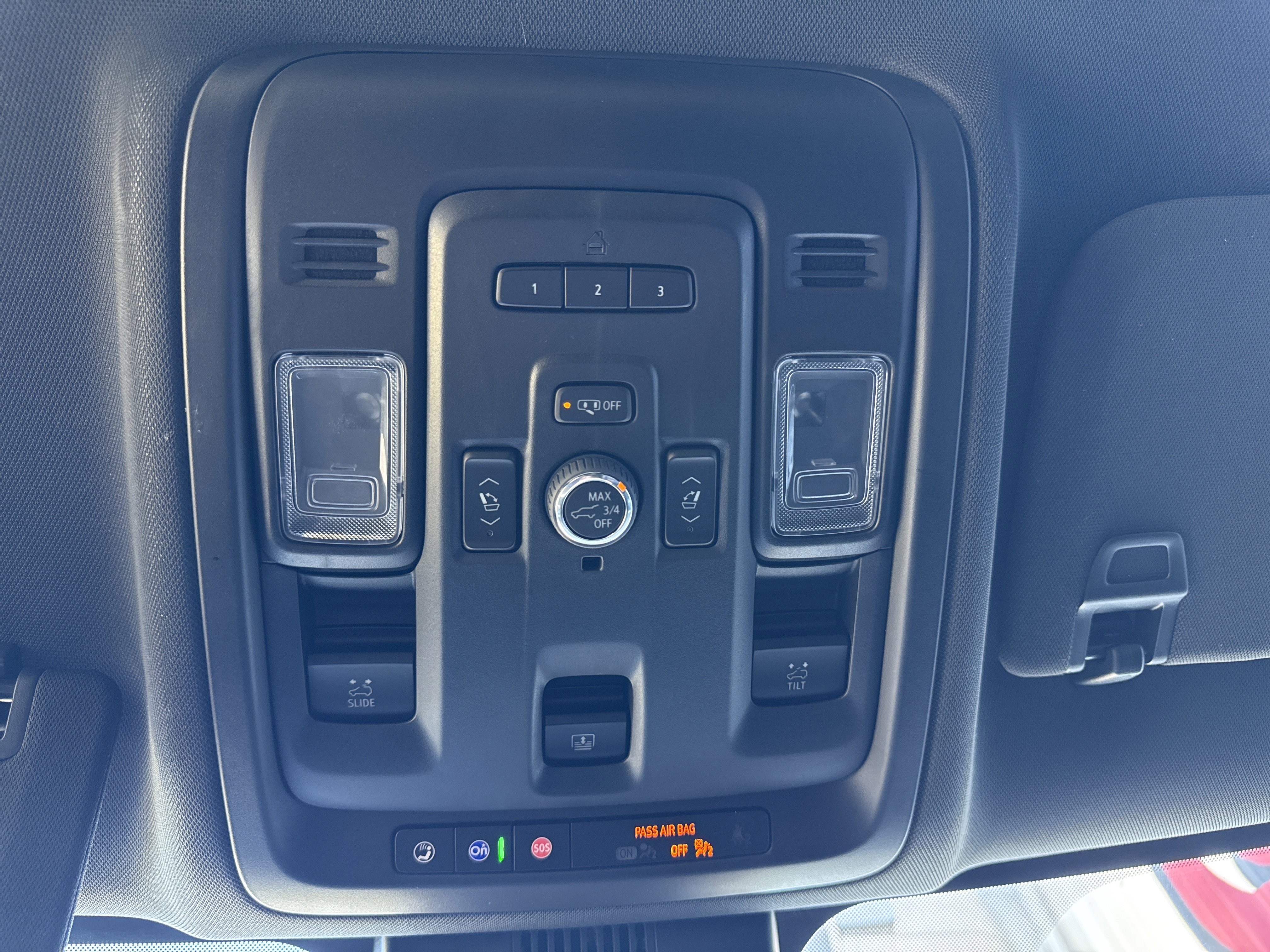 Used 2024 GMC Yukon AT4 w/ AT4 Premium Plus Package image 23