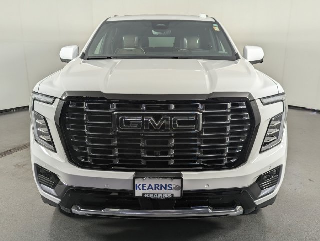 Used 2026 GMC Yukon XL Denali Ultimate AWD/4WD image 3