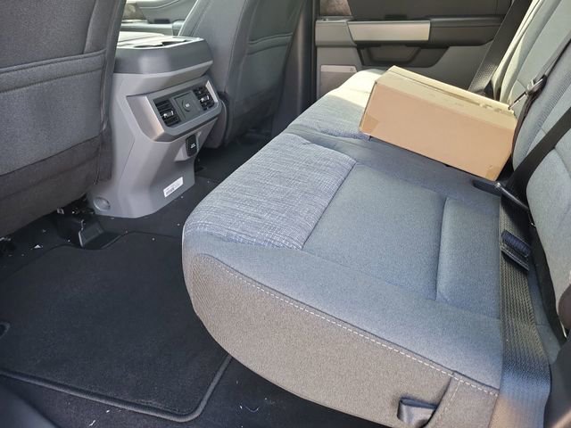 New 2026 Ford F250 XLT w/ XLT Premium Package AWD/4WD image 24