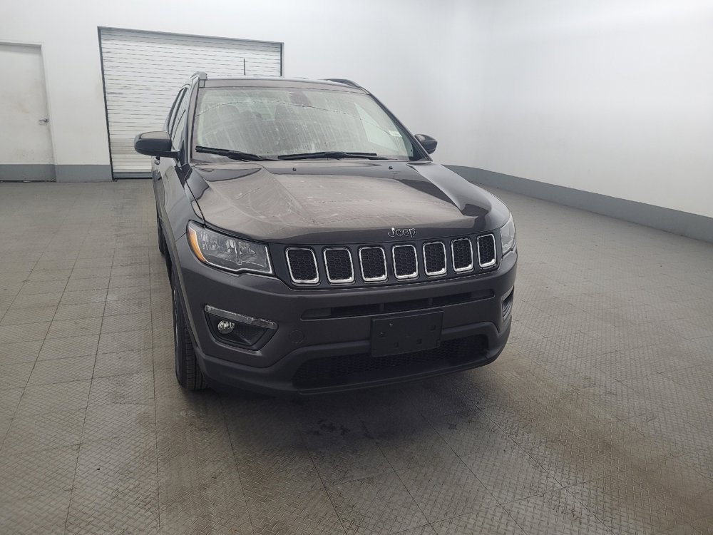 Used 2019 Jeep Compass Latitude w/ Cold Weather Group AWD/4WD image 14