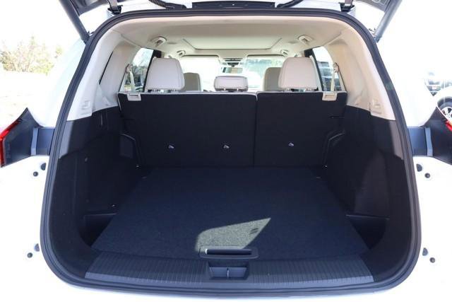 New 2026 Nissan Rogue SV image 7