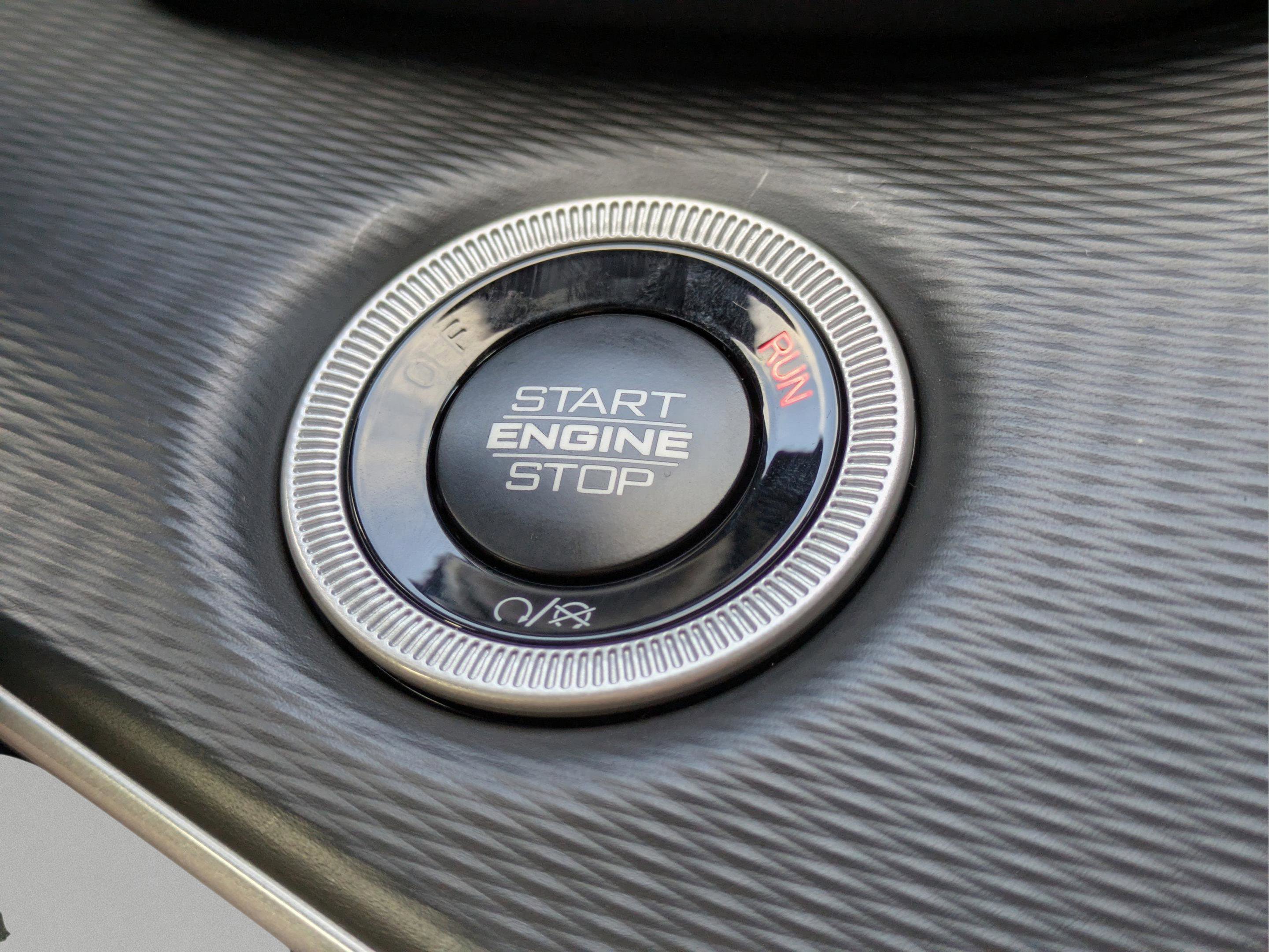 New 2025 Jeep Grand Cherokee L Laredo image 32