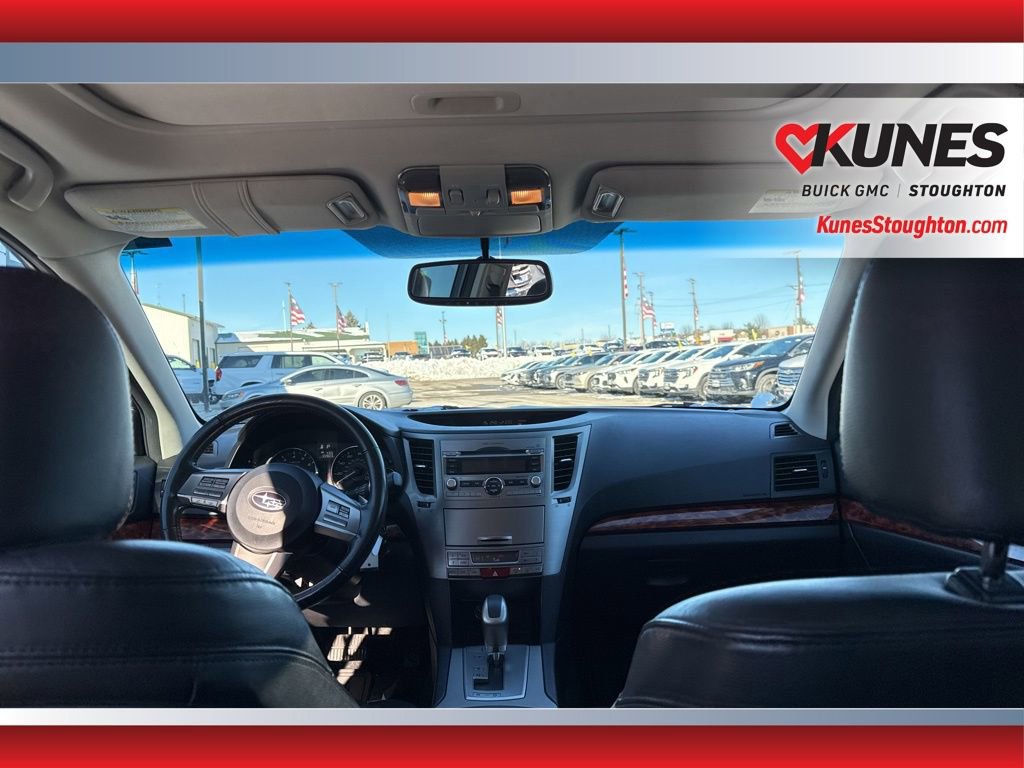 Used 2011 Subaru Outback 2.5i Limited w/ PWR Moonroof Pkg image 43