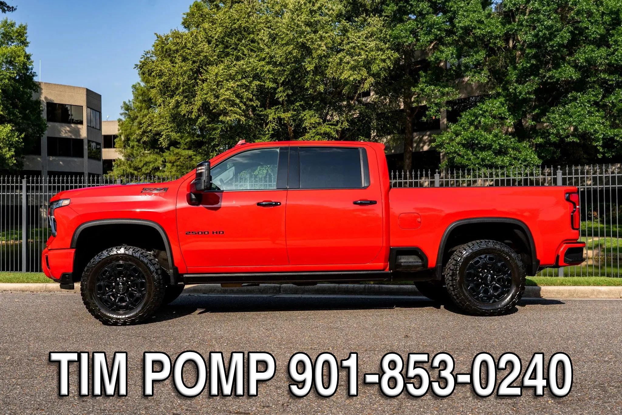 Used 2024 Chevrolet Silverado 2500 LTZ w/ LTZ Plus Package AWD/4WD image 9