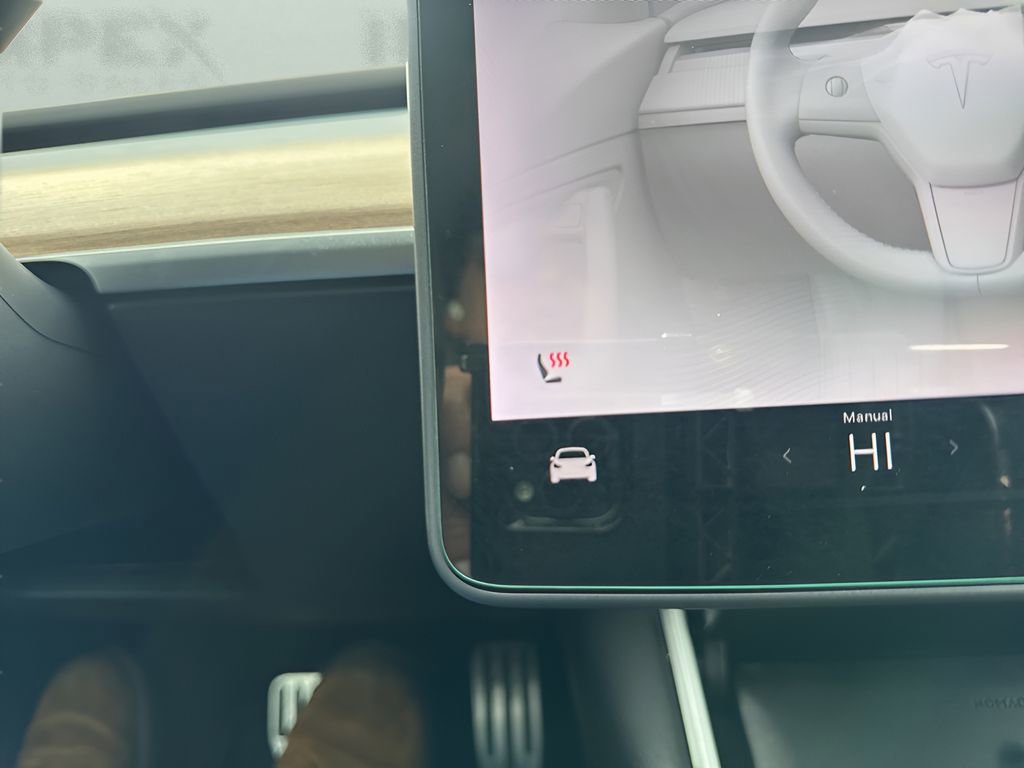 Used 2020 Tesla Model 3 Standard Range Plus image 23