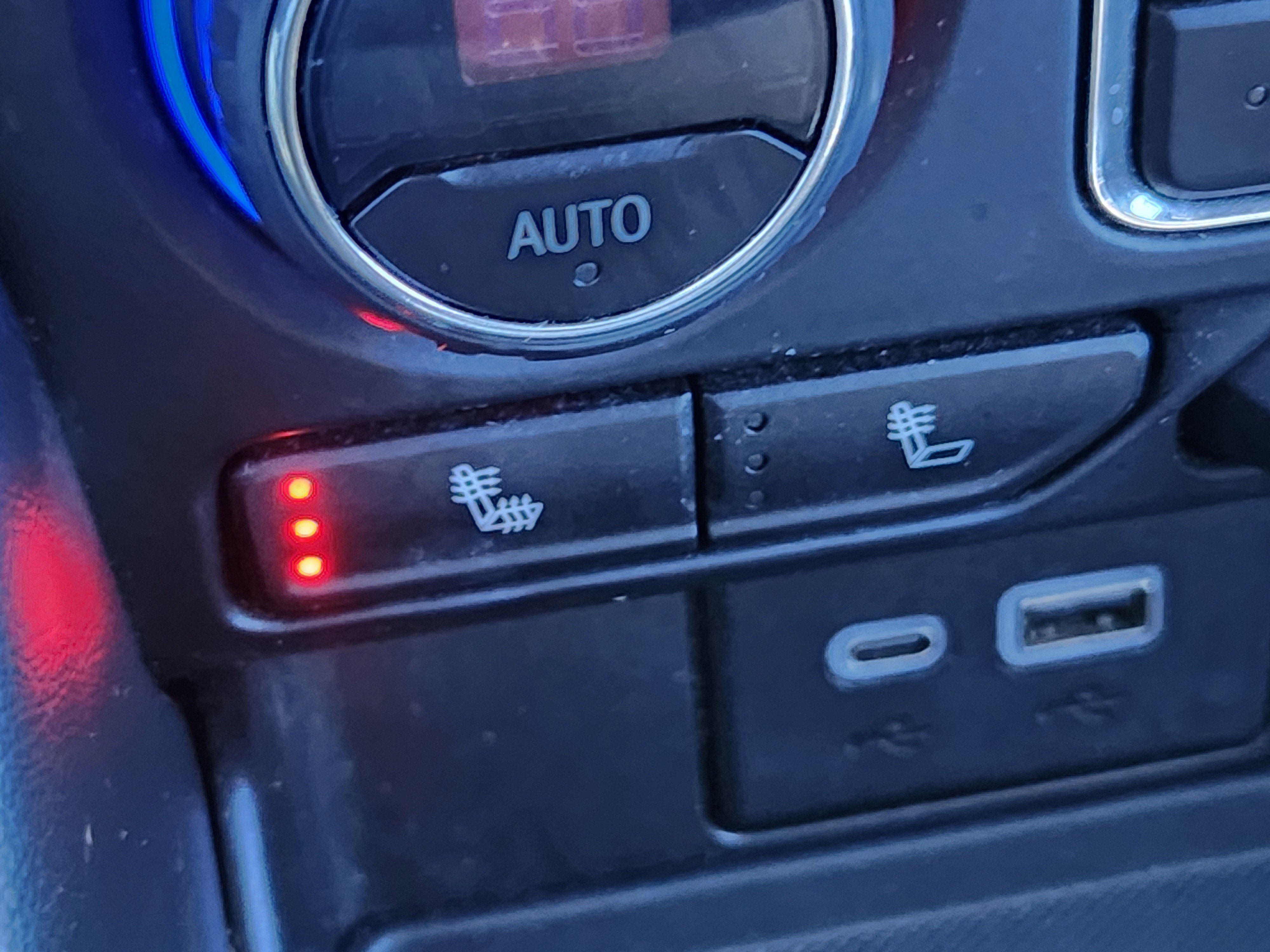 Used 2023 Chevrolet Tahoe LT image 15