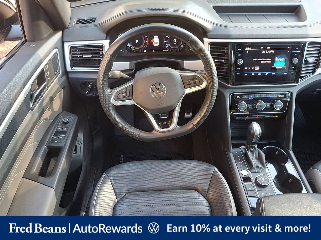 Certified 2023 Volkswagen Atlas Cross Sport SEL Premium R-Line AWD/4WD image 16