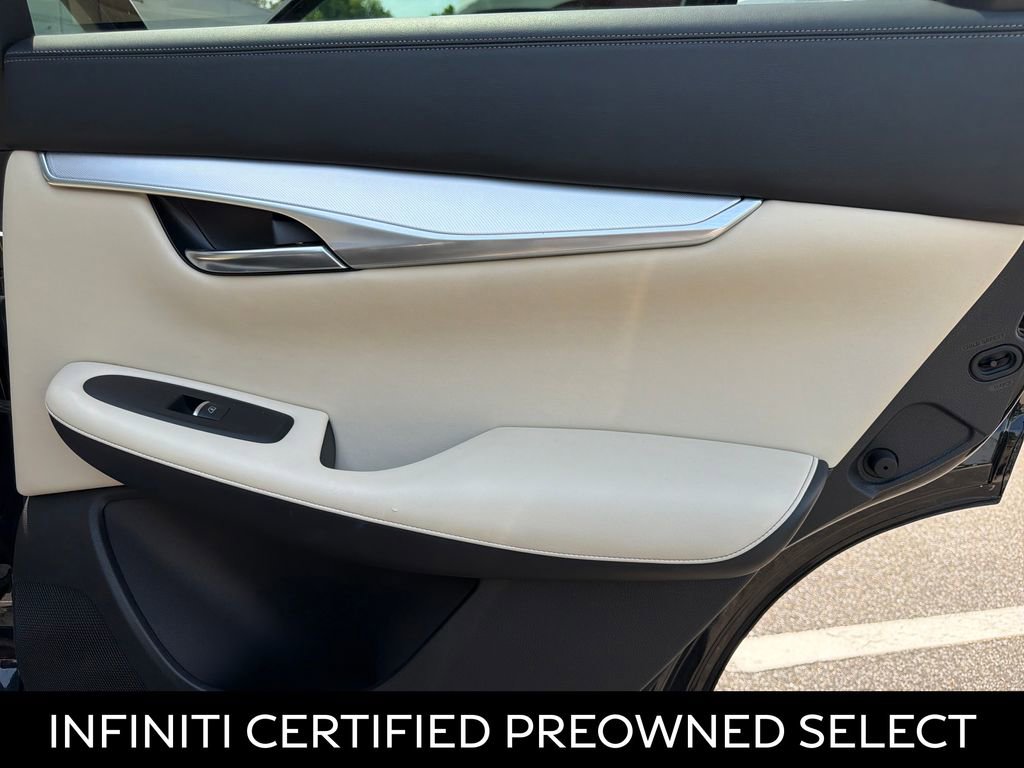 Certified 2019 INFINITI QX50 Luxe w/ Navigation Package image 33