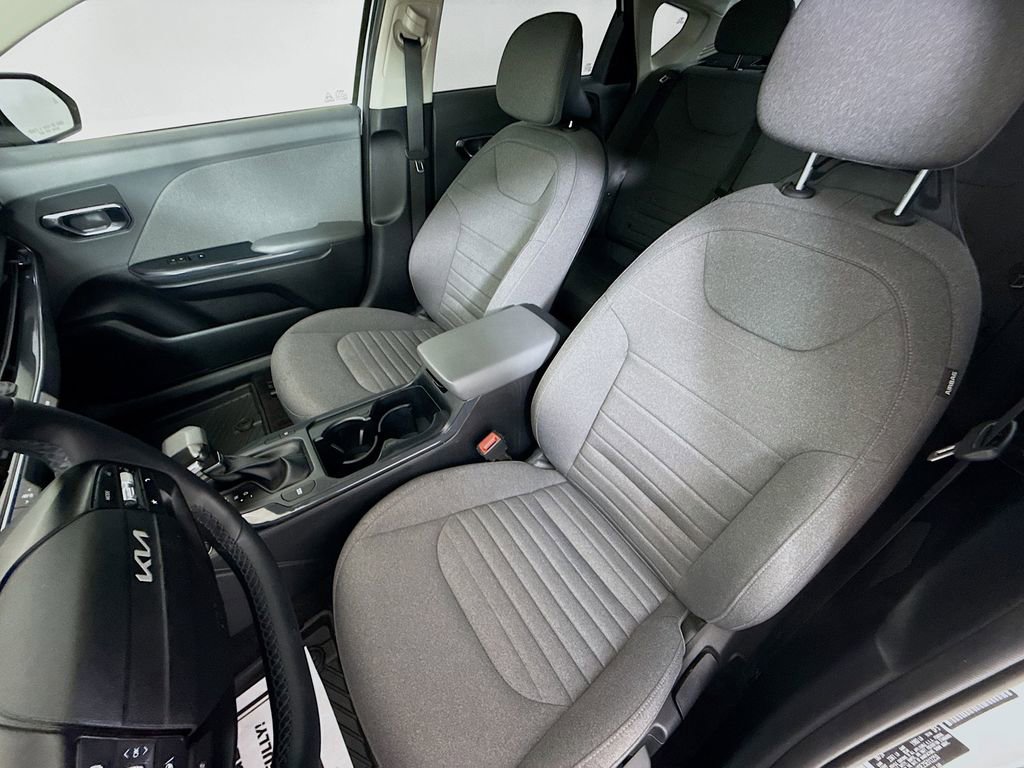 Used 2025 Kia K4 EX FWD image 11