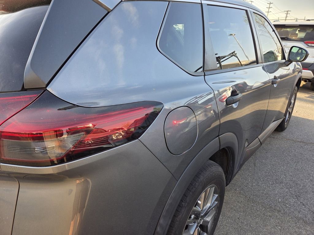 Used 2021 Nissan Rogue S image 8