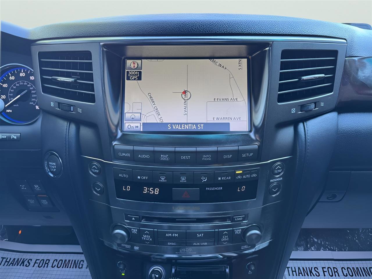 Used 2011 Lexus LX 570 4WD w/ Luxury Pkg image 23