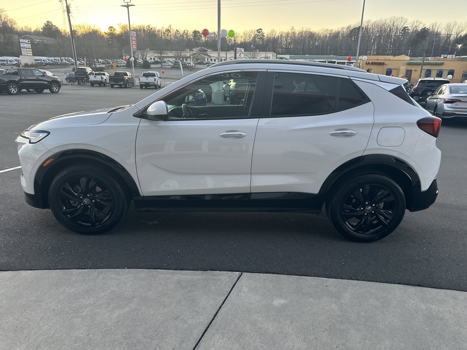 Used 2024 Buick Encore GX Sport Touring w/ Comfort Package image 5