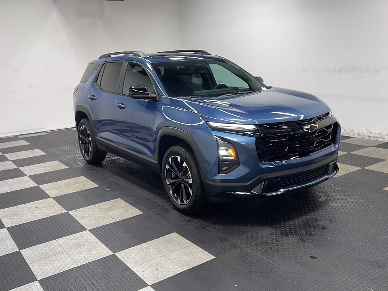 New 2027 Chevrolet Equinox RS w/ LPO, Floor Liner Package AWD/4WD image 24