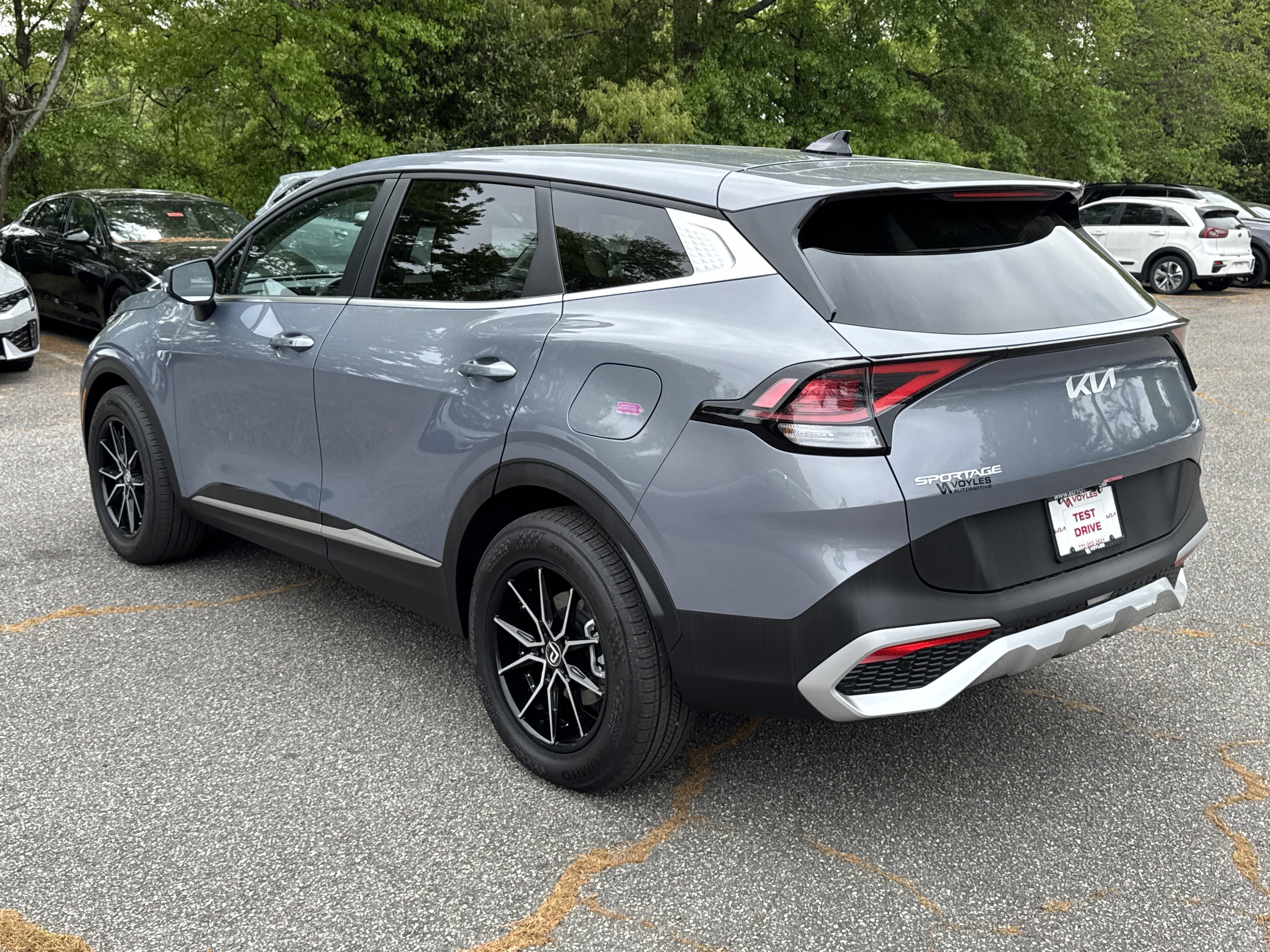 Certified 2025 Kia Sportage EX image 5