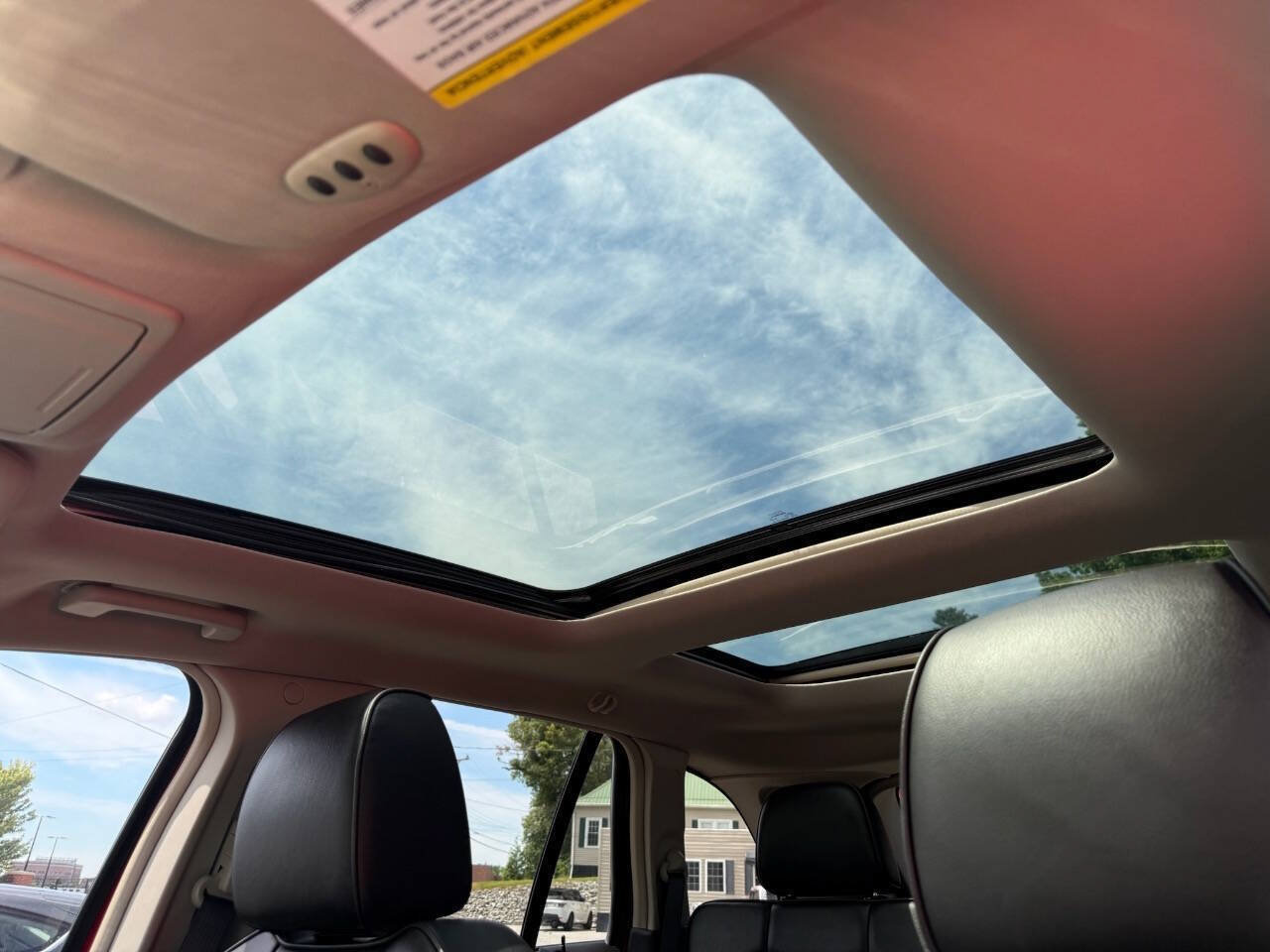 Used 2012 Lincoln MKX AWD image 19