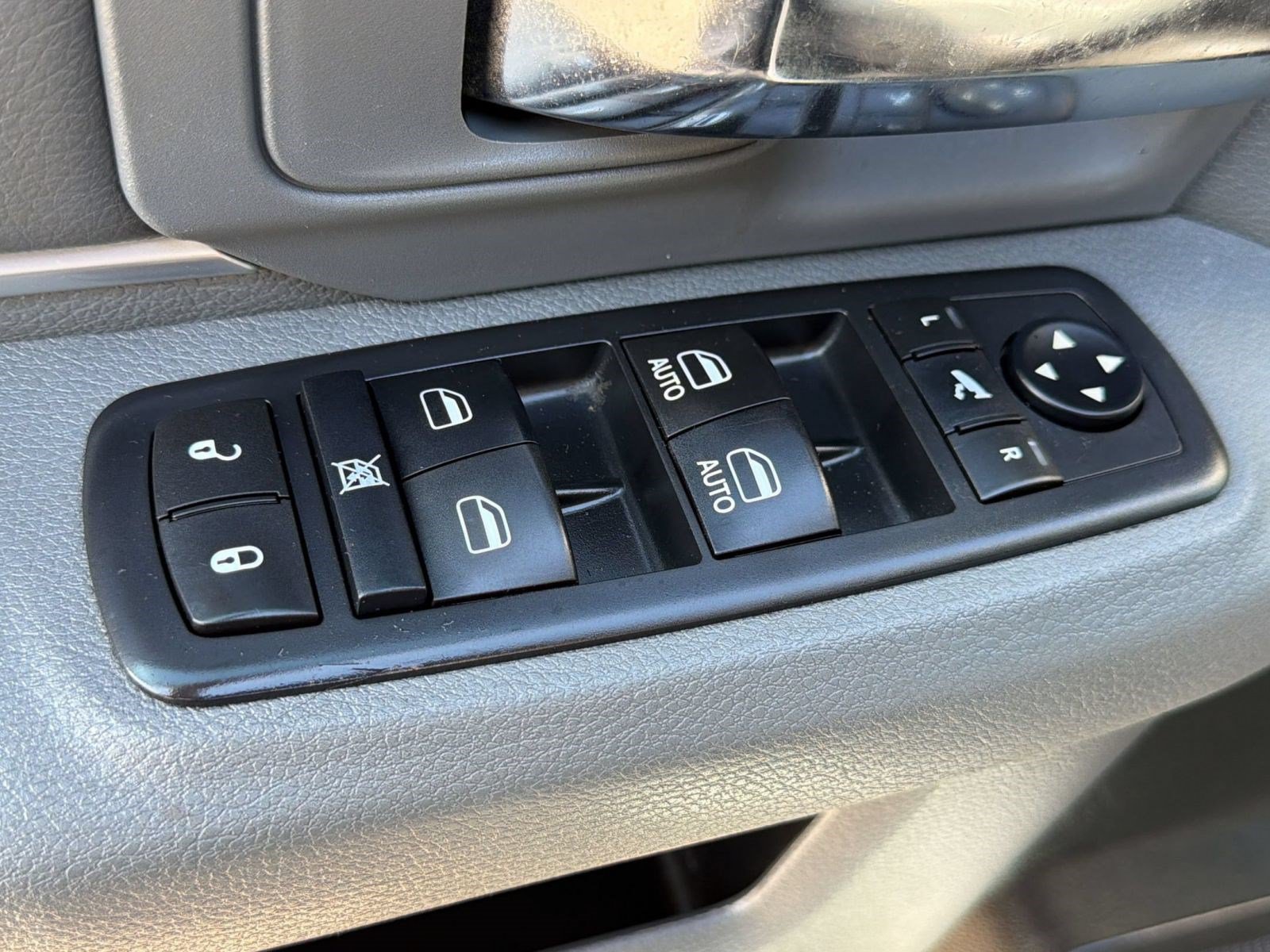 Used 2016 RAM 1500 Lone Star RWD image 14