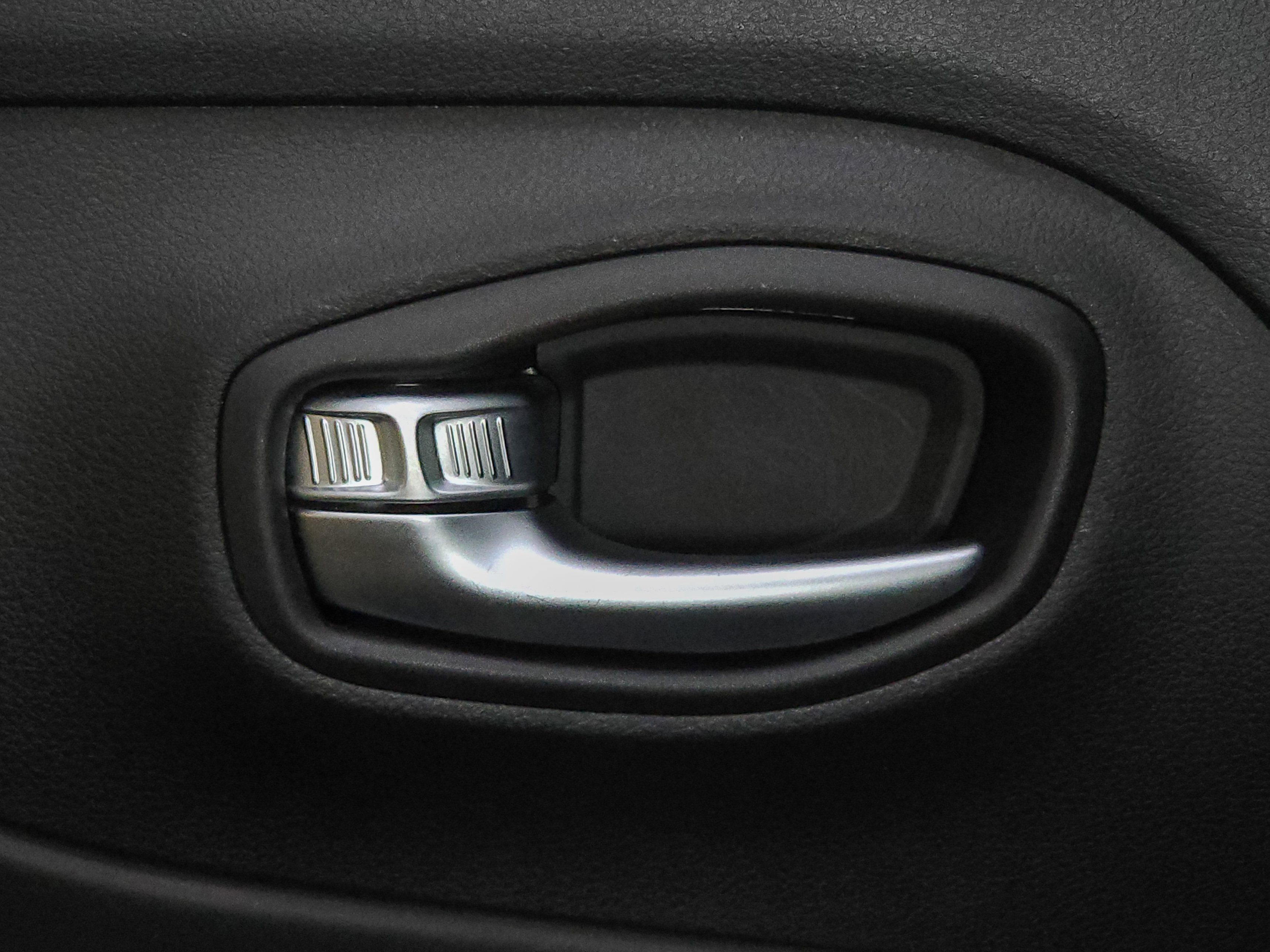 Used 2021 Jeep Renegade Limited image 19