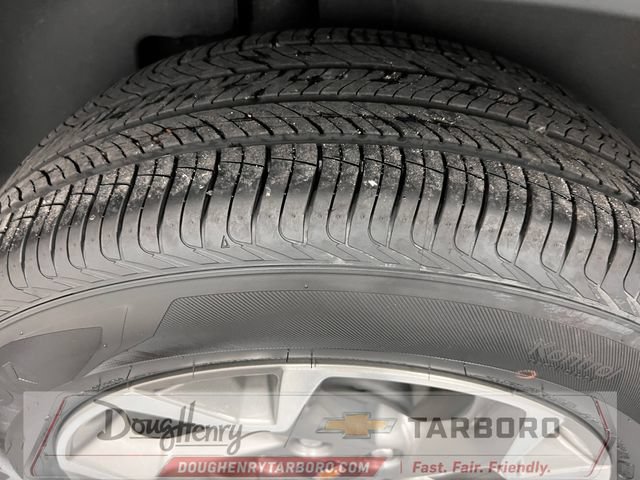 Used 2025 Chevrolet Trax LT FWD image 16