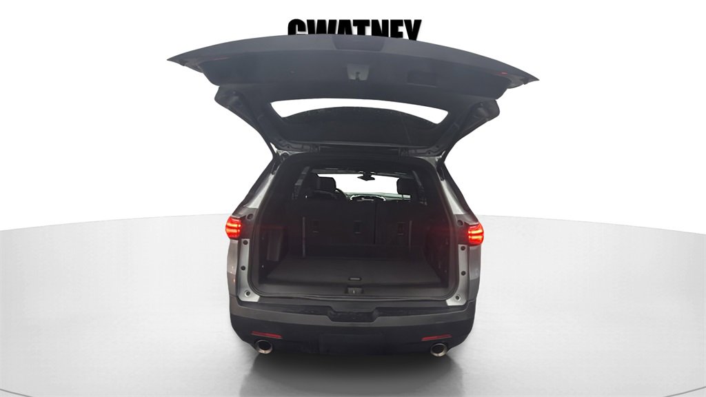 Used 2023 Chevrolet Traverse LT image 16