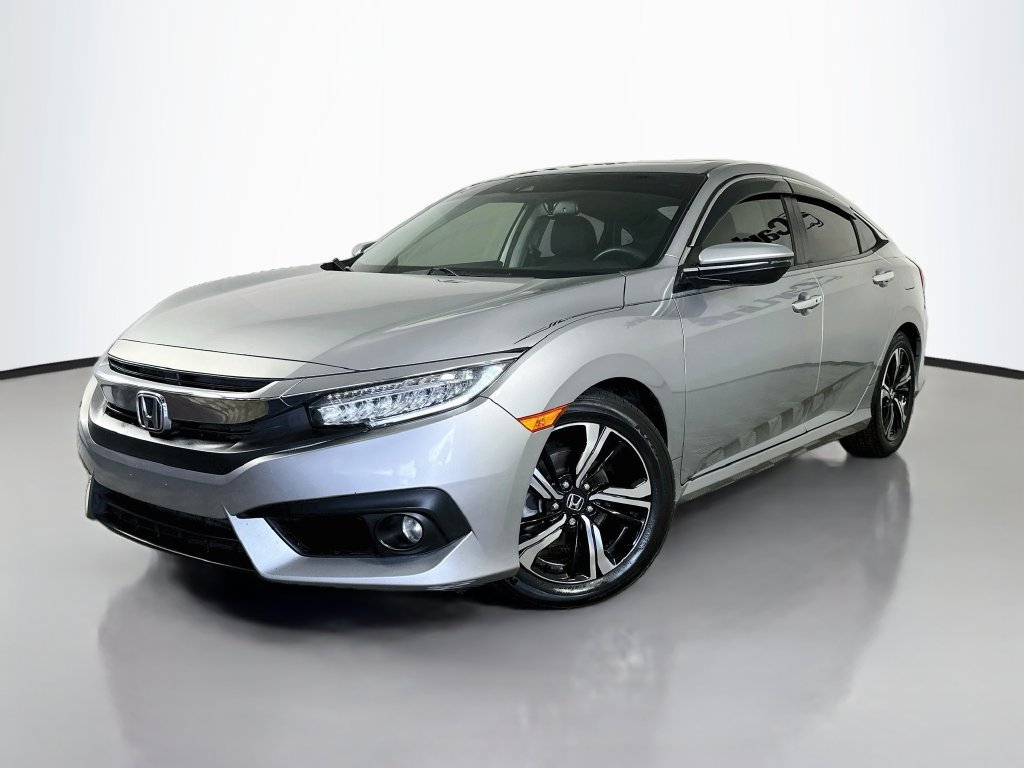 Used 2018 Honda Civic Touring image 3
