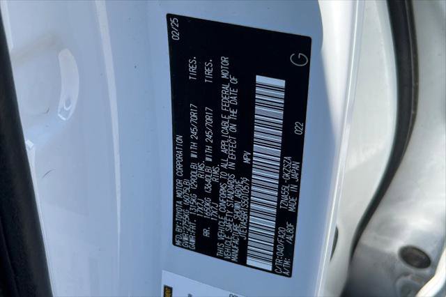 Certified 2025 Toyota 4Runner SR5 AWD/4WD image 34