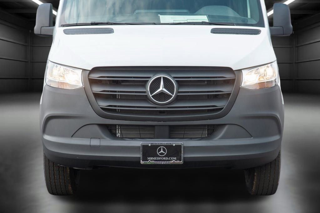 Used 2024 Mercedes-Benz Sprinter 2500 image 12