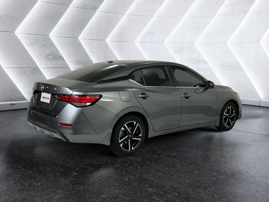 Used 2024 Nissan Sentra SV FWD image 4