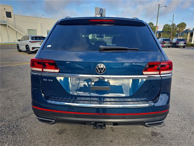 Used 2022 Volkswagen Atlas SE w/ Black Wheel Package image 7