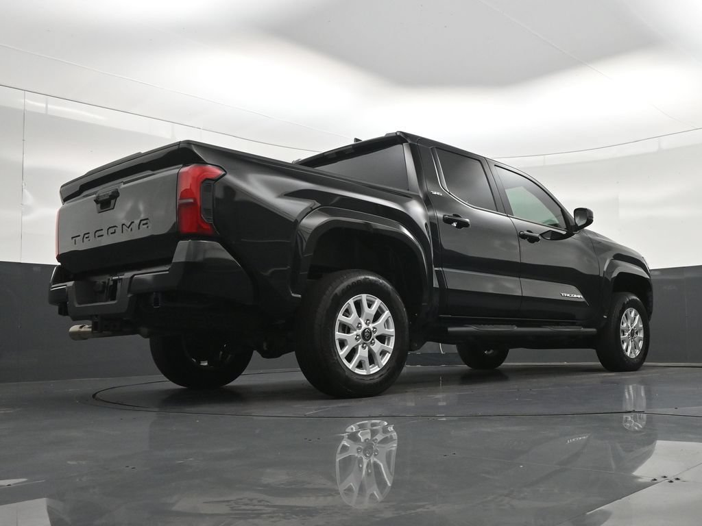 Used 2025 Toyota Tacoma SR5 RWD image 28