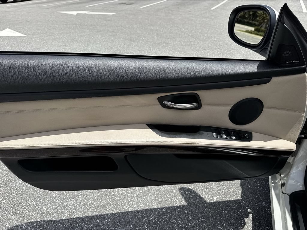 Used 2012 BMW 328i Convertible RWD image 39