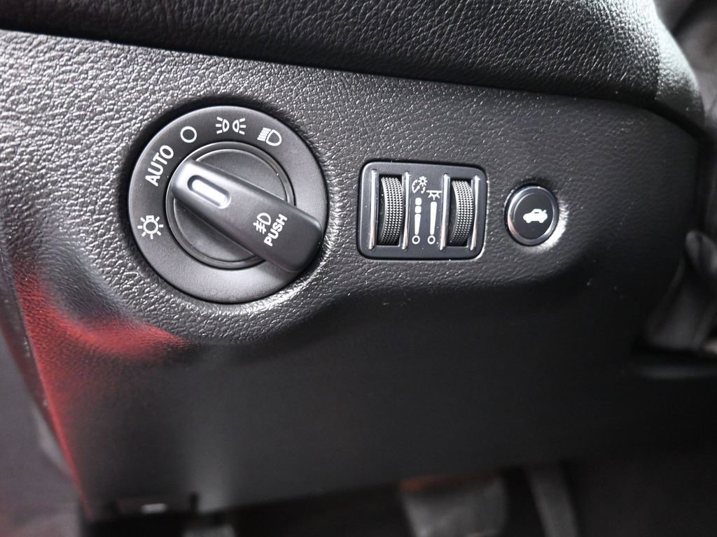 Used 2023 Dodge Challenger SXT w/ Blacktop Package image 11