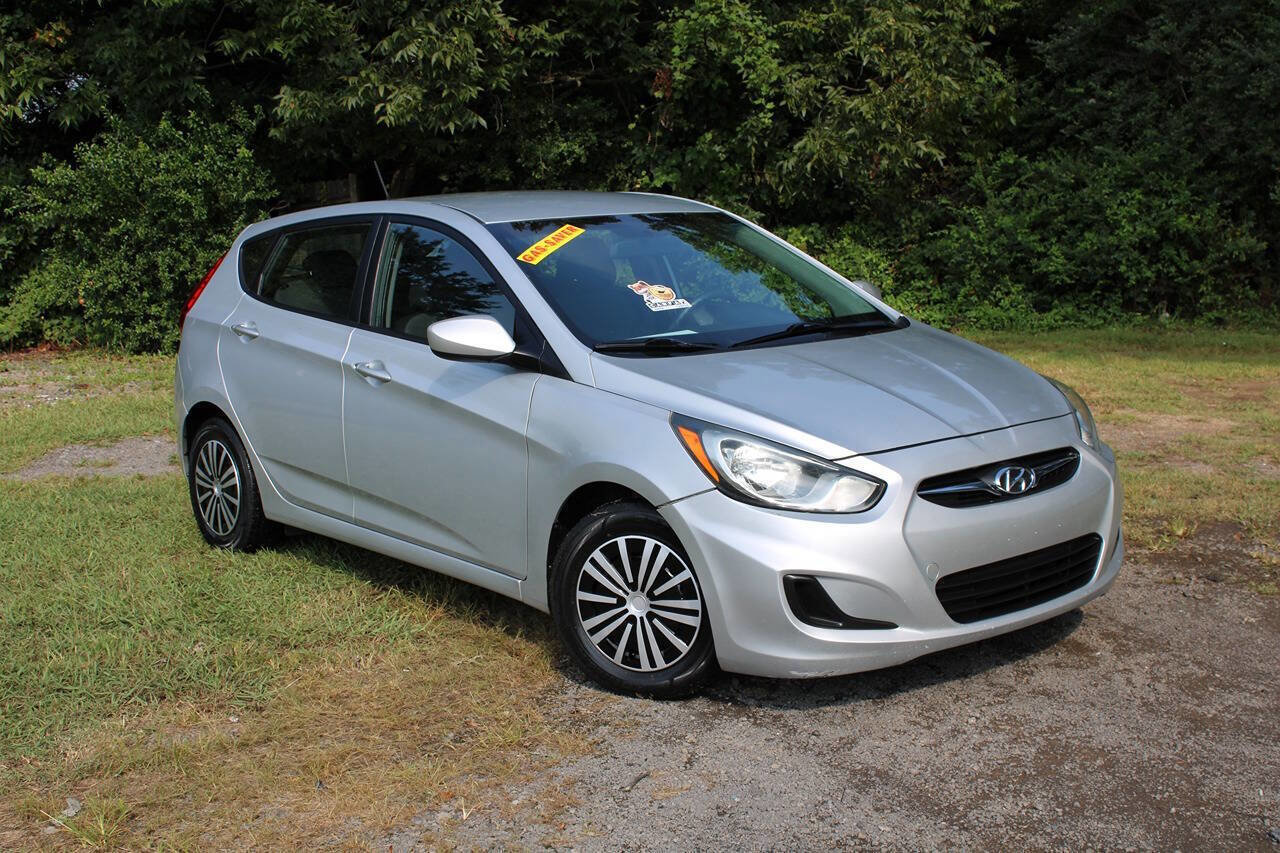 Used 2014 Hyundai Accent GS image 3