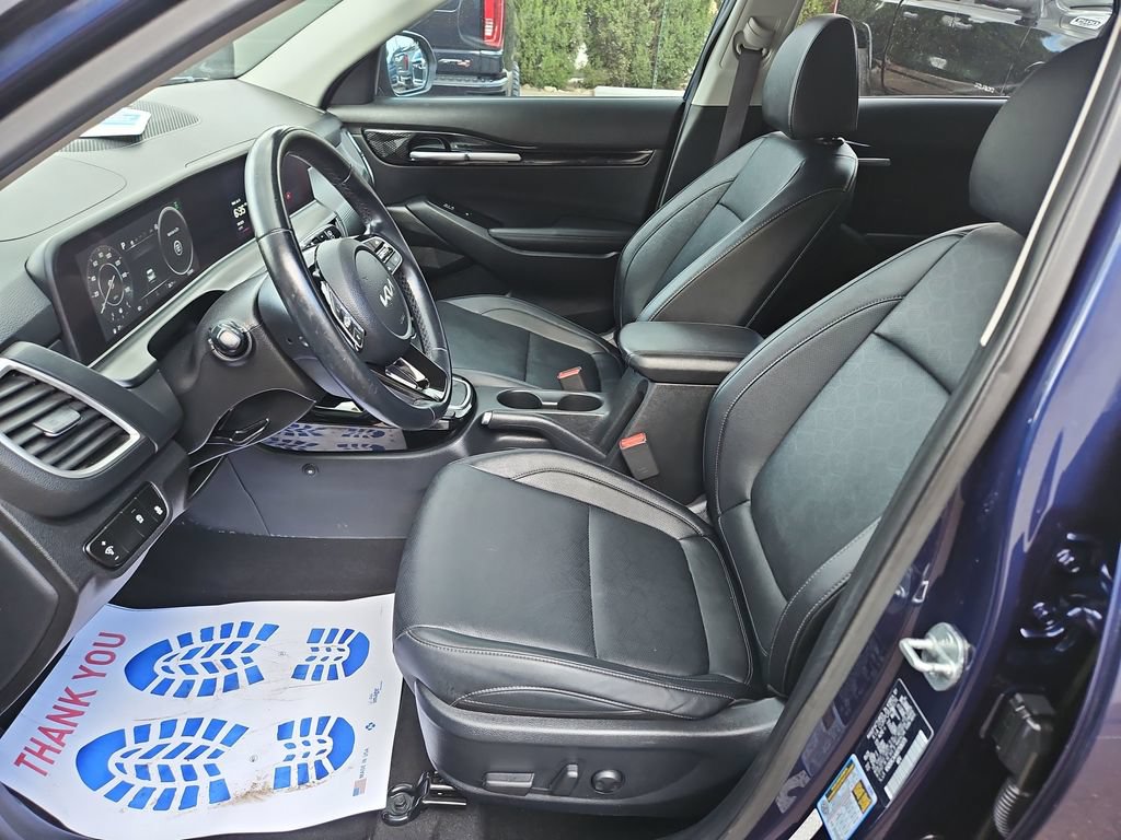 Used 2024 Kia Seltos EX AWD/4WD image 9