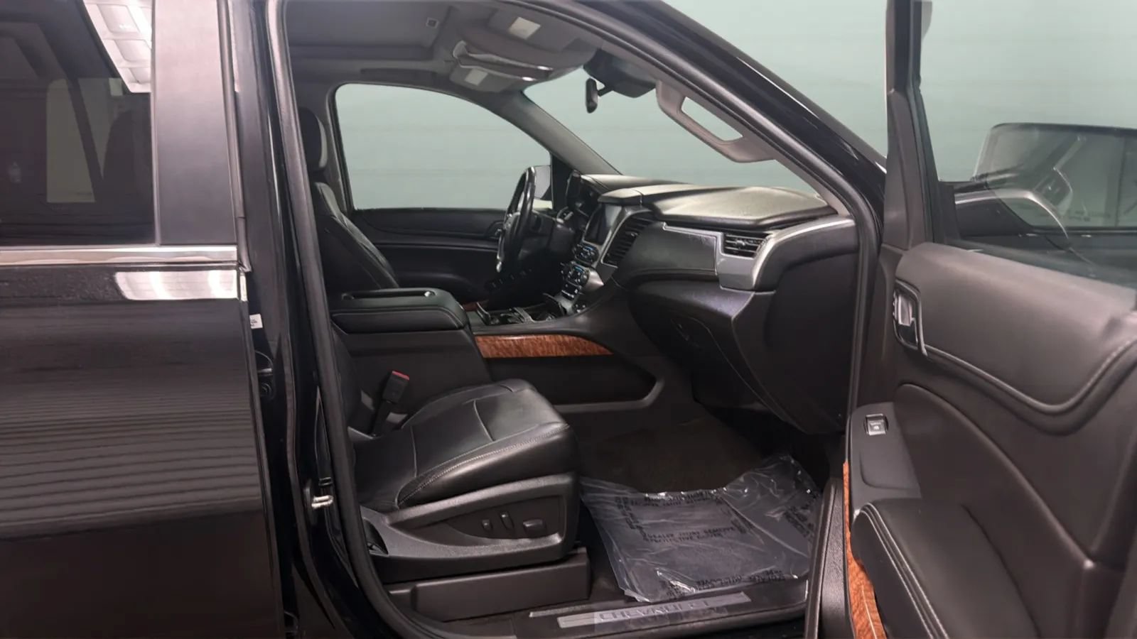 Used 2018 Chevrolet Tahoe Premier RWD image 22
